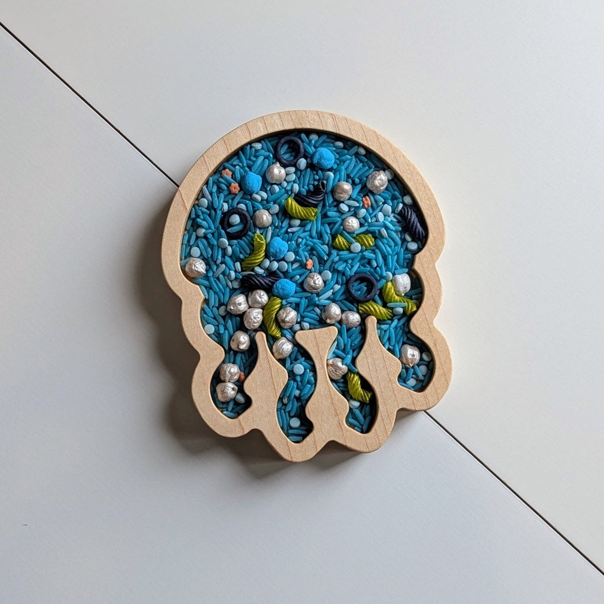Mini Jellyfish Sensory Play Tray - Carved Together Co - 